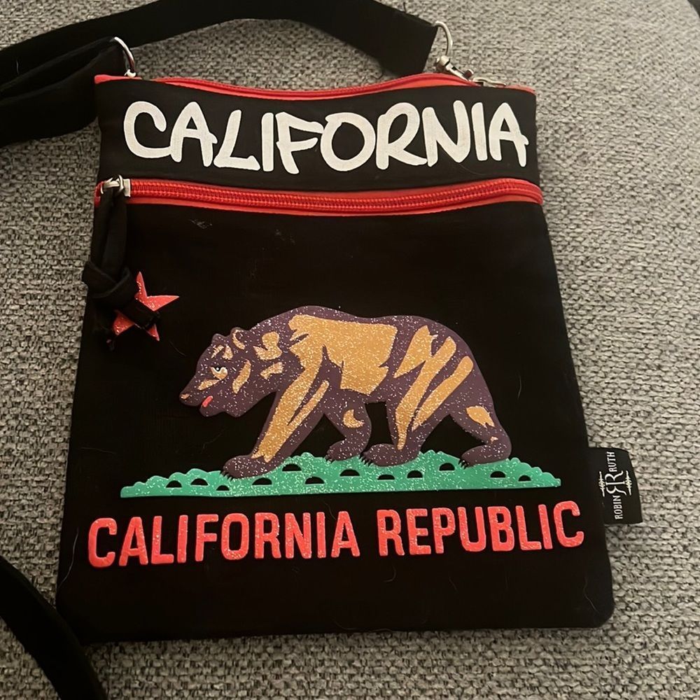🌸3/$40🌸Robin Ruth CALIFORNIA crossbody Bag